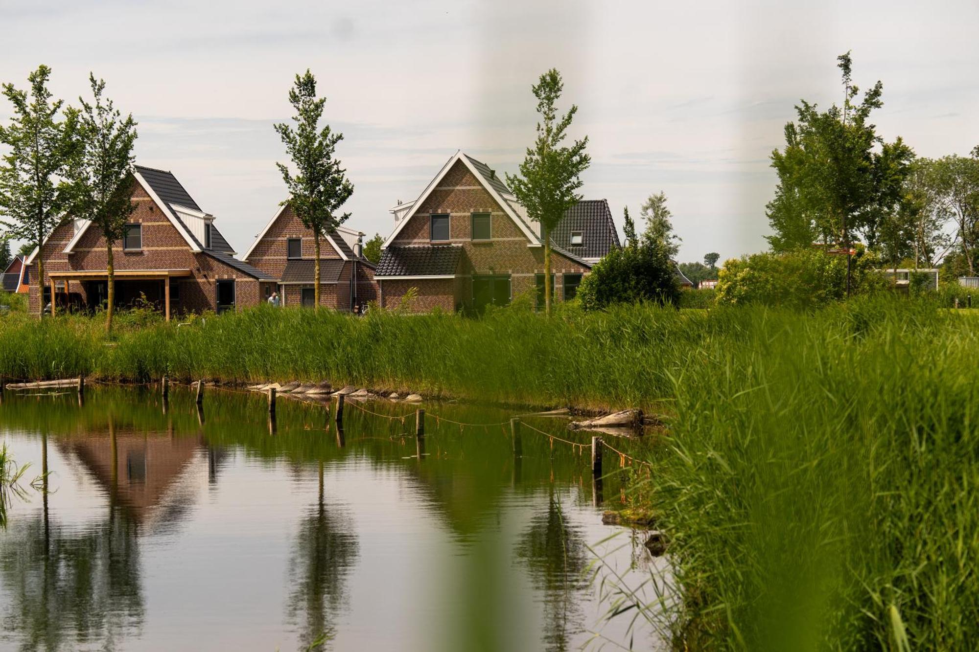 Waterdorp Burdaard Hotel Birdaard Exterior photo